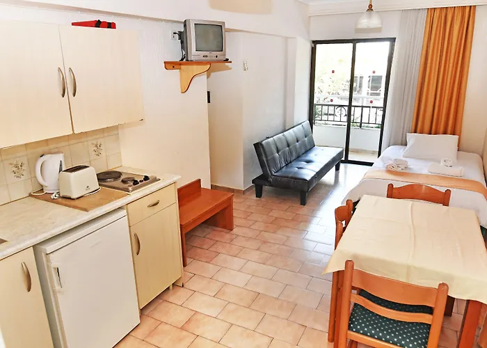 Aparthotel Poseidon Hotel&apartments 3*