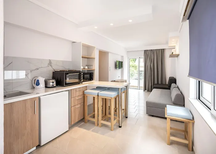 Aparthotel Poseidon Hotel&apartments 3*