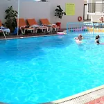 Poseidon 公寓式酒店 3*