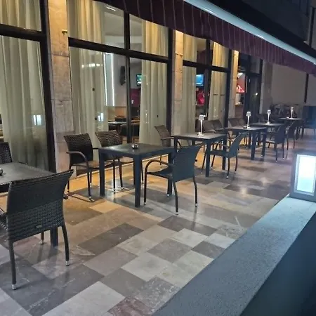 Poseidon Aparthotel