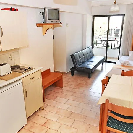 Apartahotel Poseidon 3*