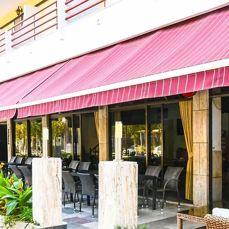 Poseidon Aparthotel